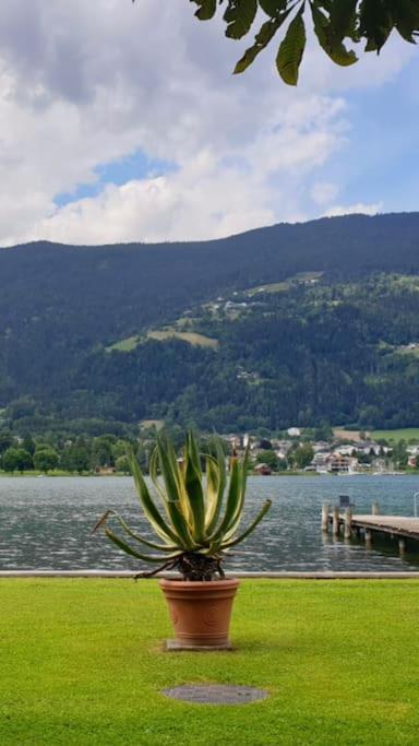 Seewohnung Mit Direktem Seezugang-Skiliftnaehe Villach Exterior photo